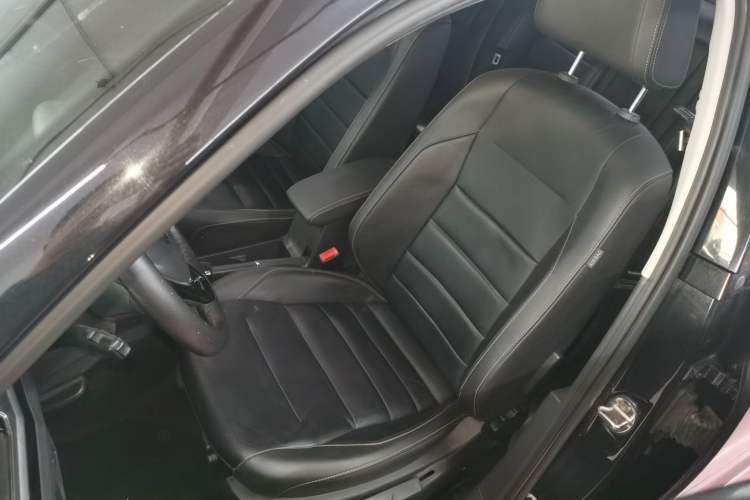 Used Volkswagen Bora 2016 1.6L Automatic Comfort Model
