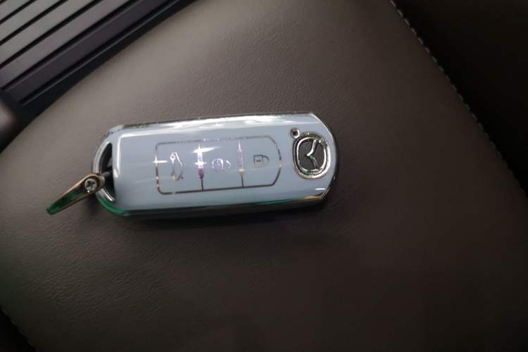 Used Mazda Atenza 2020 2.5L Sky Blue Prestige Edition Vehicle Key