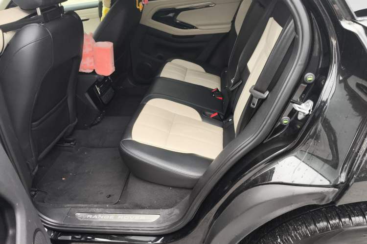 Used Land Rover Range Rover Evoque New Energy 2022 Aurora L P300e Plug-in Hybrid Electric Version