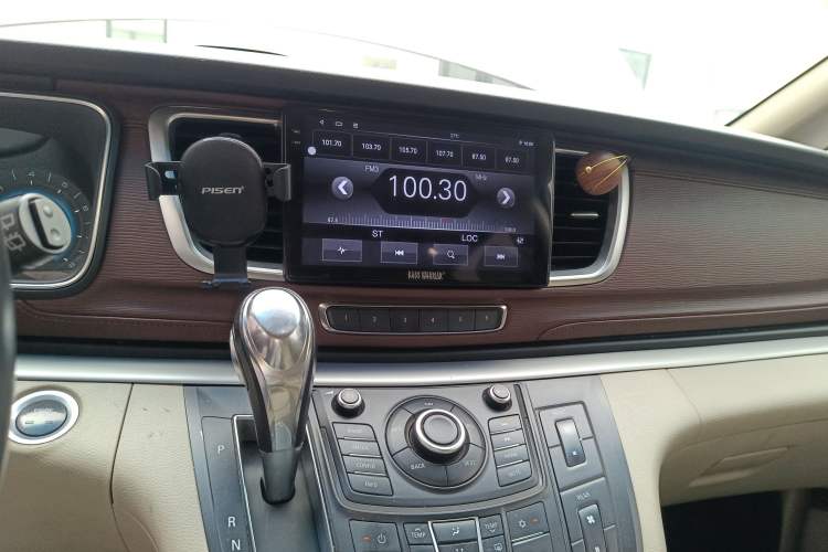 Used Buick GL8 2015 2.4L Luxury Business Premium Edition
