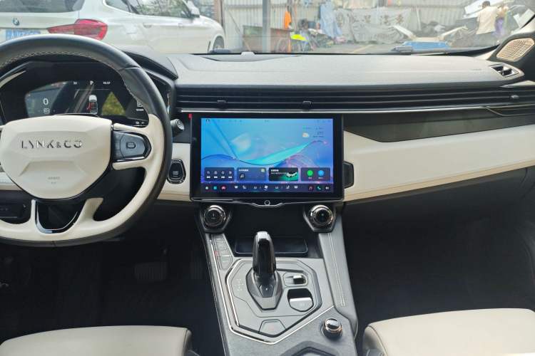 Used Lynk & Co 01 EM-P 2023 1.5TD EM-P Dawn Edition