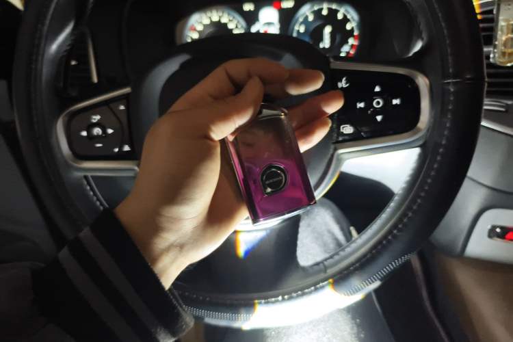 Used Volvo XC90 2020 T5 SmartDrive Luxury 7-Seater Vehicle Key