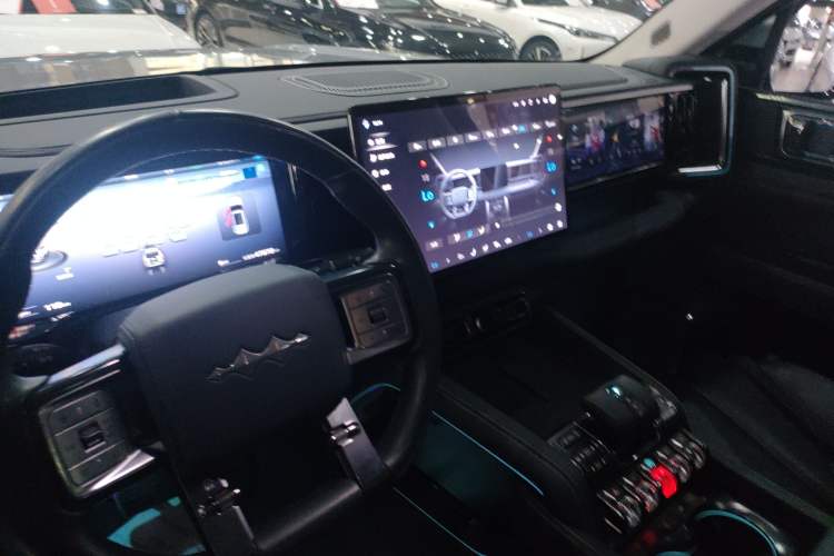 Used Formula Leopard Leopard 5 2023 Navigator Edition