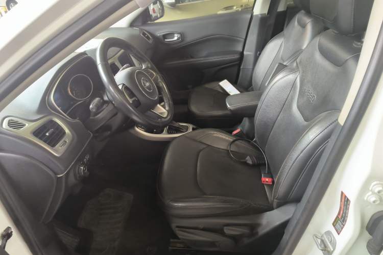 Used Jeep Compass 2017 200T Automatic Family Edition