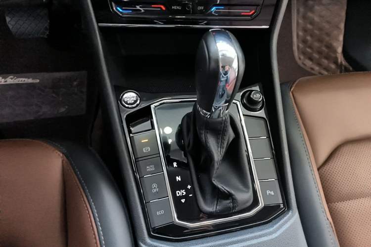 Used Volkswagen Lavida 2021 280TSI DSG Luxury Edition
