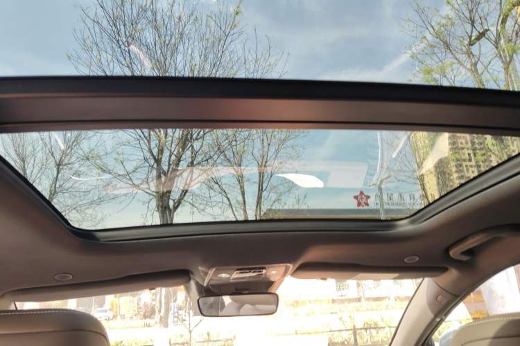 Used BYD Han 2022 EV Genesis Edition 715KM Front-Wheel-Drive Prestige Model Headliner