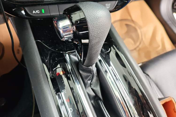 Used Honda Vezel 2020 1.5L CVT Luxury Edition