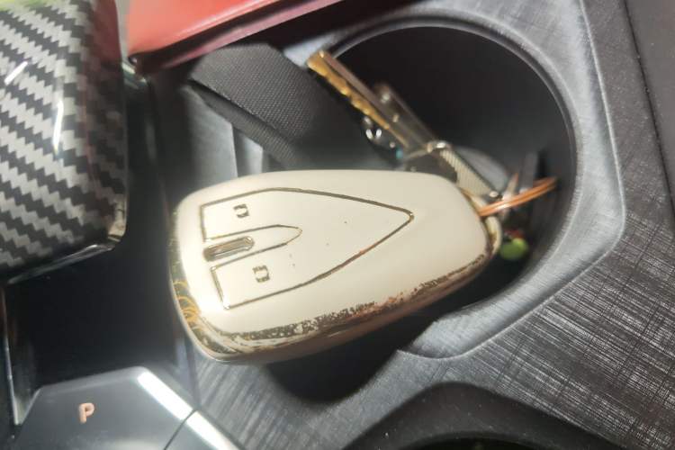 Used CHANGAN UNI-V 2022 1.5T Prestige Version
