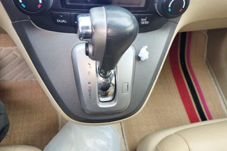 Used Honda CR-V 2010 2.4L automatic four-wheel drive luxury version