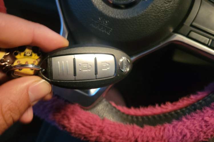 Used Nissan Kicks 2018 1.5L CVT Smart Connect Luxury Edition