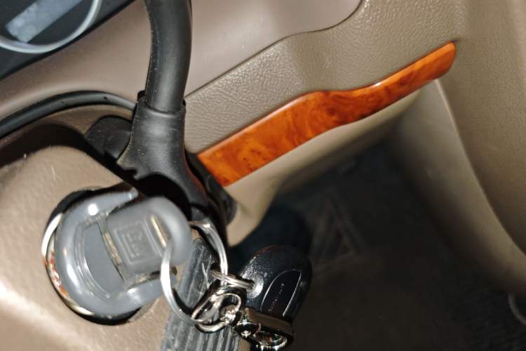 Used Buick GL8 2011 2.4L CT Comfort Edition
