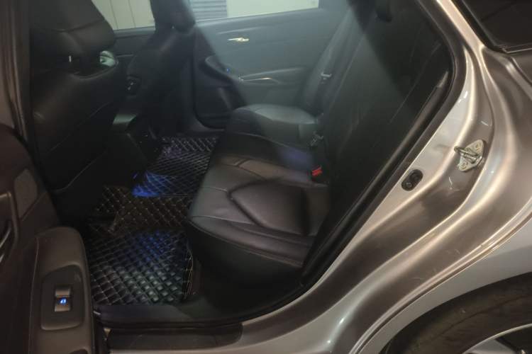 Used Toyota Avalon 2022 2.0L Luxury Edition Left Rear Seat