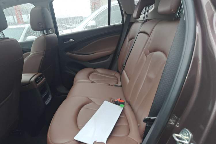 Used Buick Envision 2018 20T Two-Wheel Drive Luxury Model
