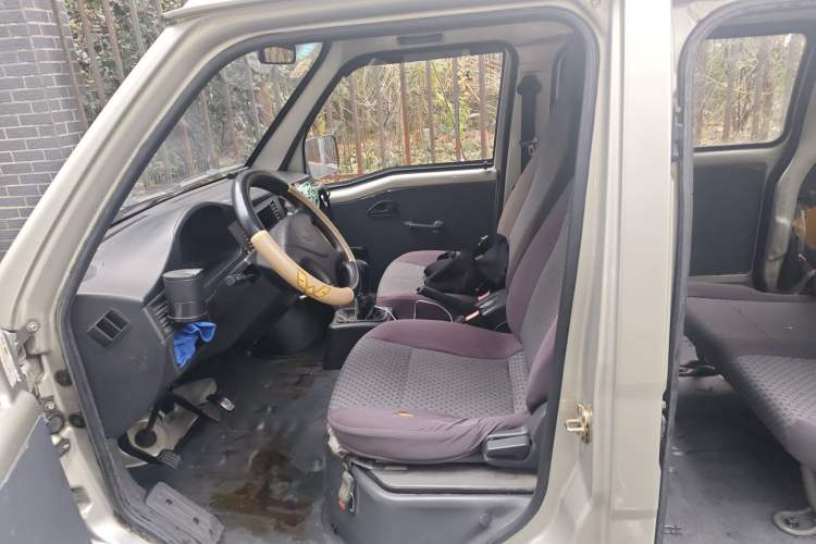 Used Wuling Zhiguang 2013 1.0L Practical Version