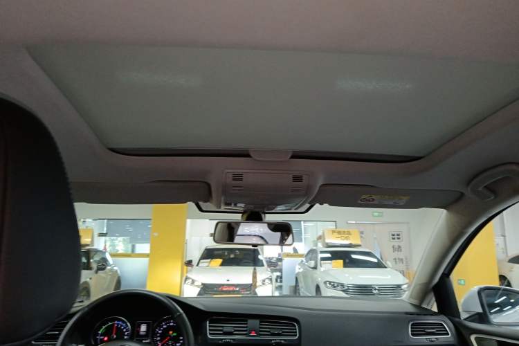 Used Volkswagen Golf Pure Electric 2020 Chari
