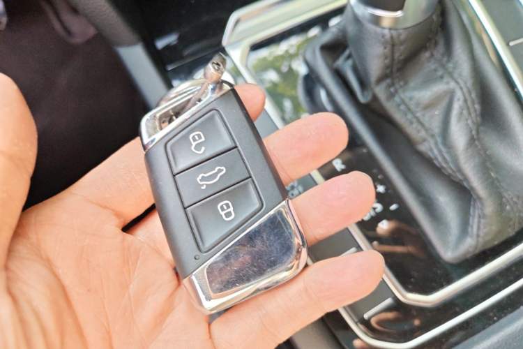 Used Volkswagen Magotan 2019 280TSI DSG Leading Model China VI Standard Vehicle Key