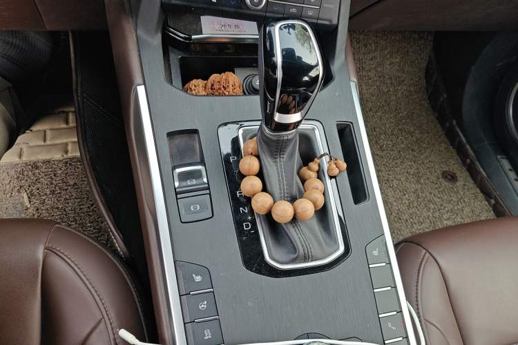 Used Wey VV5 2017 2.0T Ultra-Luxury Version
