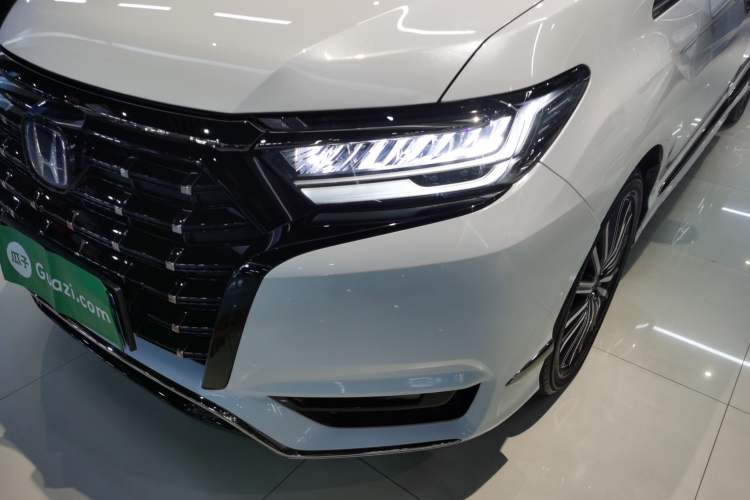 Used Honda Elysion 2022 2.0L eHEV Luxury First Edition
