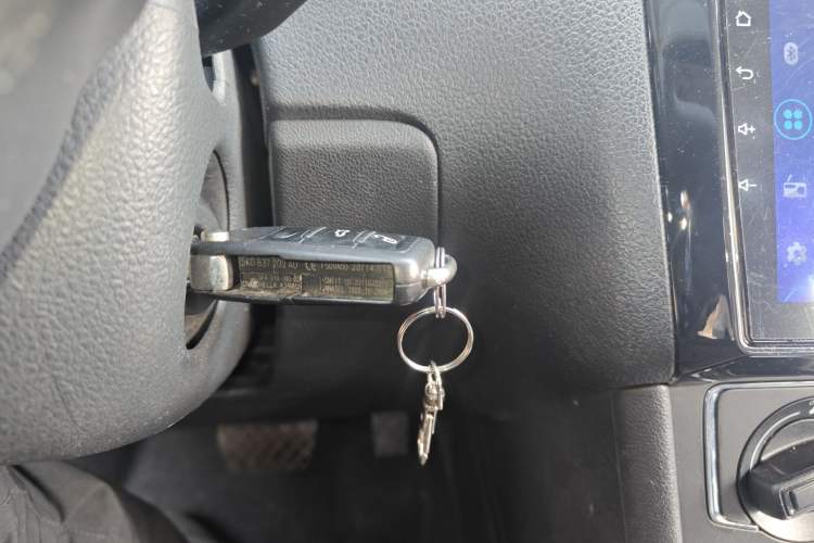 Used Volkswagen Polo 2014 1.4L Automatic Comfort Edition Vehicle Key