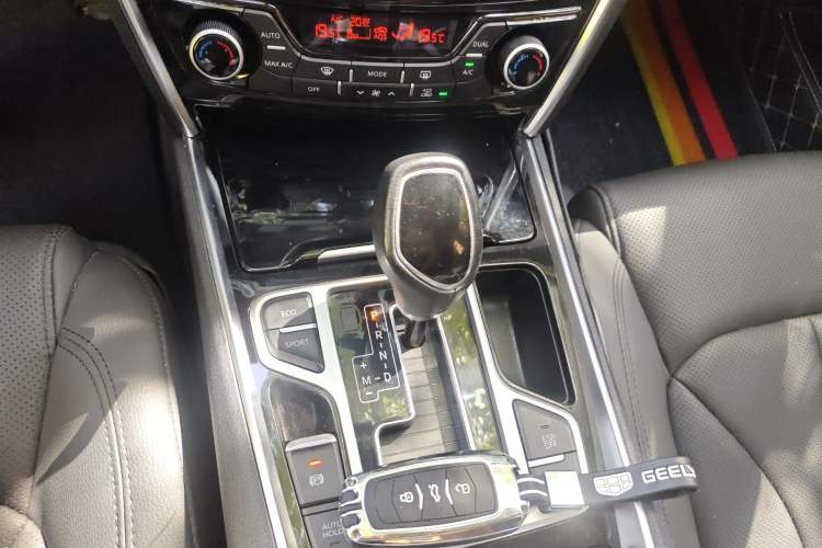 Used Geely Auto Emgrand GT 2016 2.4L Zunya Model