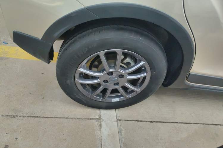 Used Geely Auto Vision X3 2021 PRO 1.5L CVT Deluxe Model Right Rear Wheel Hub