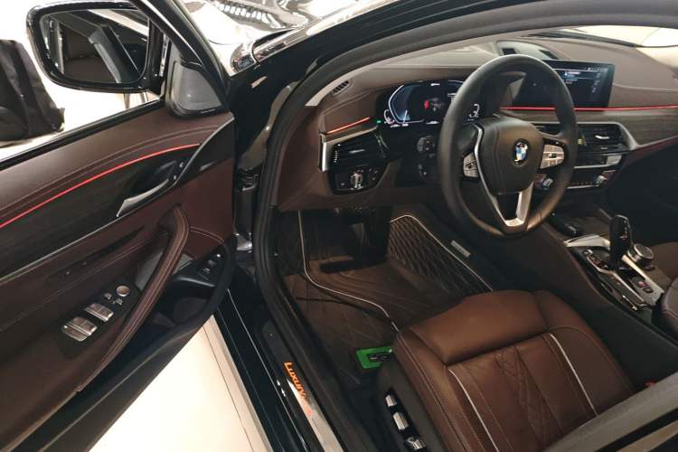 Used BMW 5 Series New Energy 2020 Mileage Upgrade Version 530Le Pioneer Edition