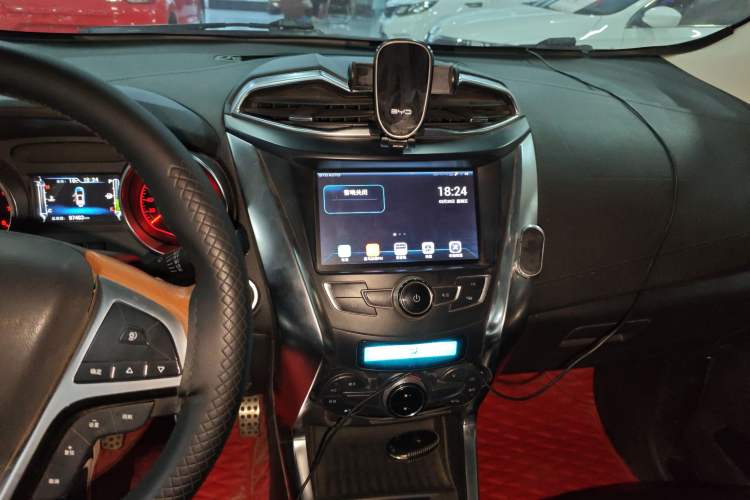 Used BYD Yuan 2016 1.5L Manual Luxury Version