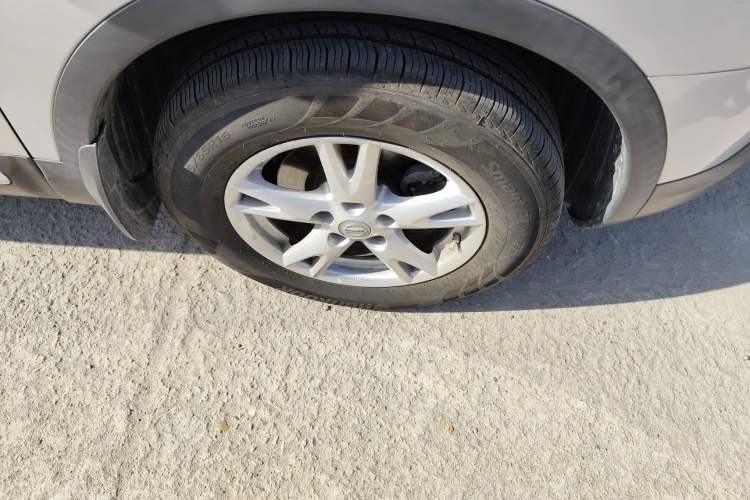 Used Nissan Qashqai 2012 2.0 XL Fire 6MT 2WD Right Front Wheel Hub