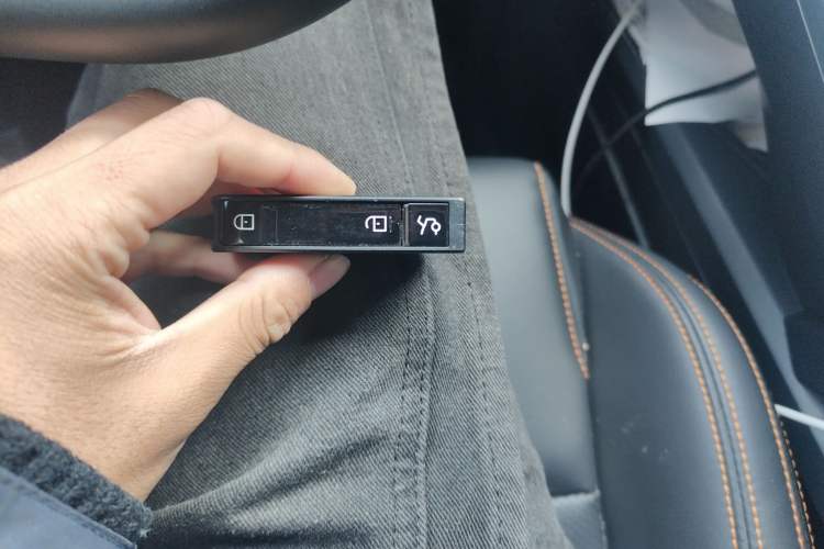 Used Lynk & Co 06 EM-P 2023 1.5T Remix PHEV Pro
