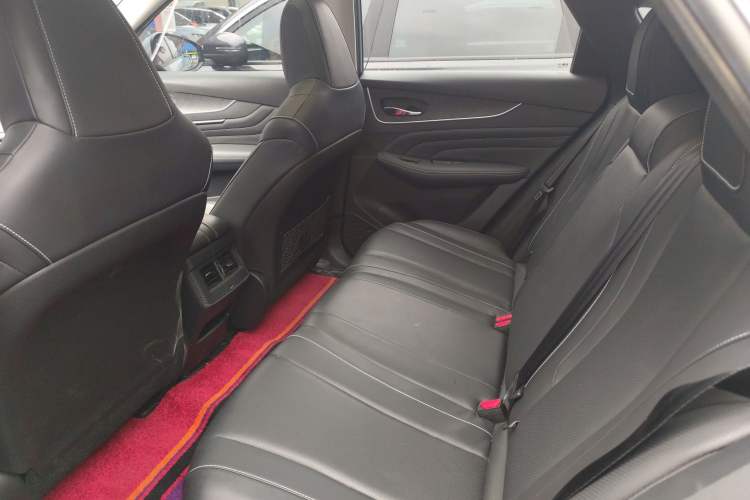 Used Venucia V 2021 260T Idol Edition