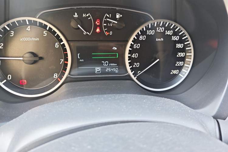 Used Nissan Sylphy 2022 Classic 1.6XE CVT Comfort Edition Odometer Close Up