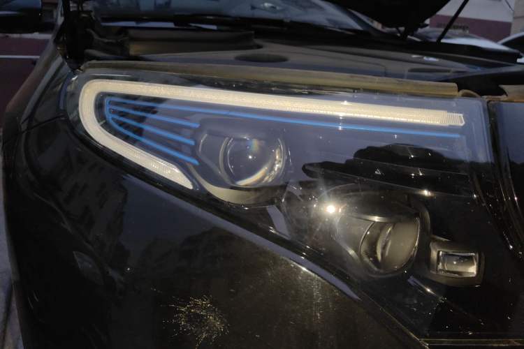 Used Mercedes-Benz EQC 2021 EQC 400 4MATIC Right Front Headlight