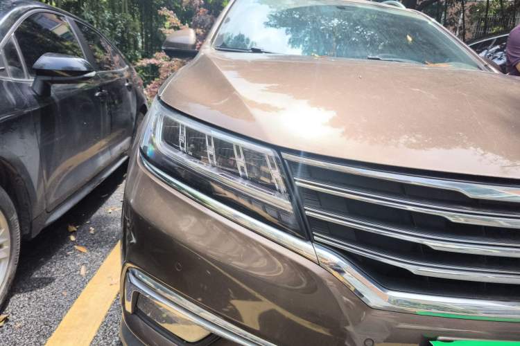 Used Roewe RX5 2016 20T Two-Wheel Drive Automatic Internet Smart Edition Right Front Headlight