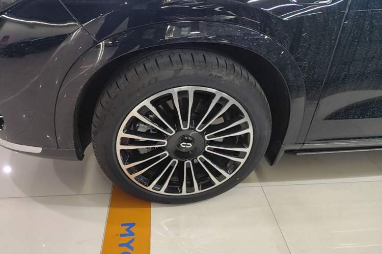 Used Hima AITO M7 2024 1.5T Intelligent Drive 4WD Ultra Version 5 Seats Exterior 4