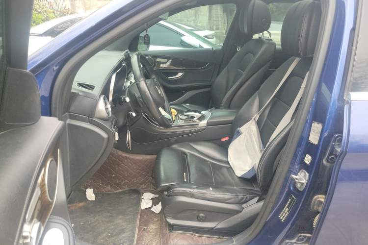 Used Mercedes-Benz GLC 2016 GLC 260 4MATIC Luxury Model