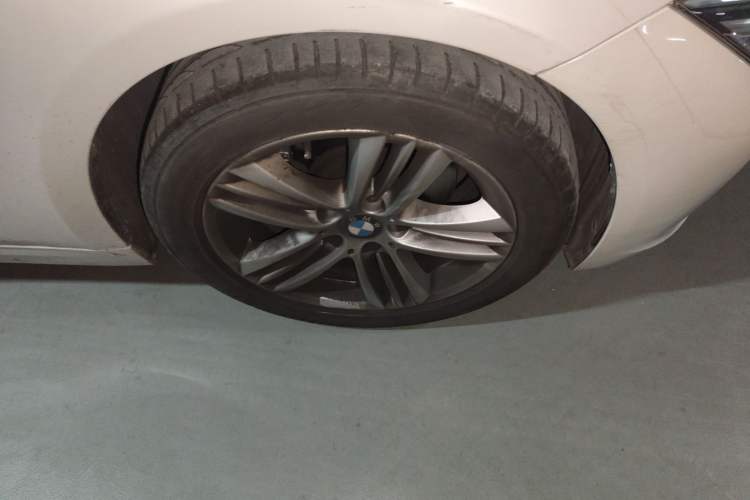 Used BMW 3 Series 2017 320Li Fashion Model
