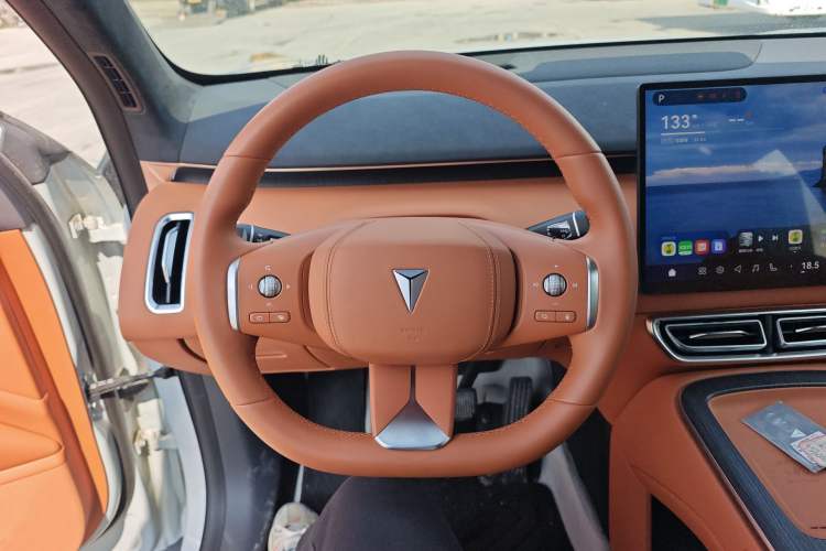 Used Deepal S09 2025 Four-Wheel Drive Ultra+ Custom Edition
