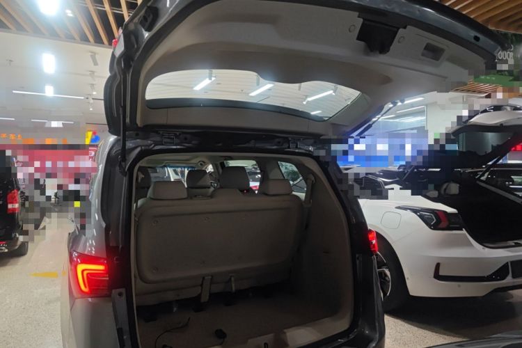 Used Buick GL8 2023 Land Executive Class Smart Enjoyment Model