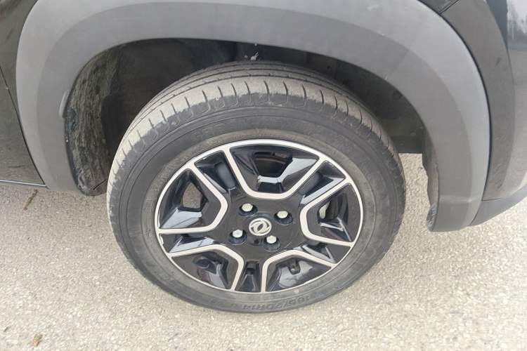 Used Dongfeng NAMMI EX1 2022 PRO Tiger Glory Advanced Model Right Front Wheel Hub