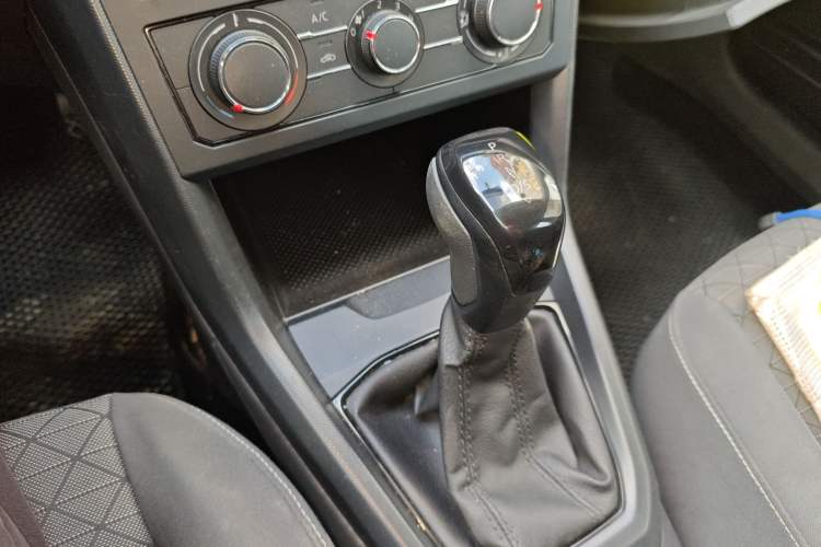 Used Volkswagen T-Cross 2023 1.5L Automatic Fashion Edition Gear Lever