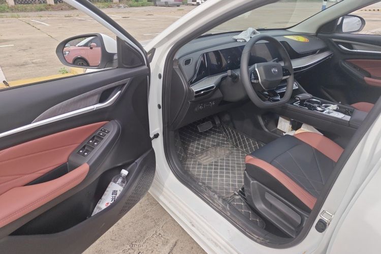 Used CHANGAN Eado 2024 PLUS Blue Whale NE 1.4T GDI DCT High-Energy Edition
