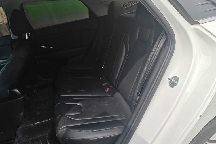 Used Hyundai Elantra 2021 1.5L CVT LUX Prestige Edition