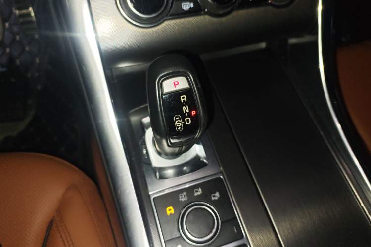 Used Land Rover Range Rover Sport 2015 3.0 SC V6 HSE DYNAMIC
