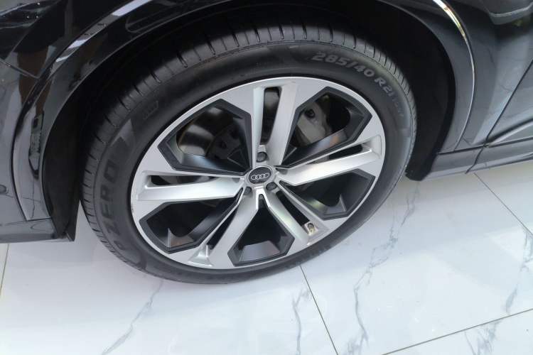 Used Audi Q7 2023 45 TFSI quattro S line Sport model