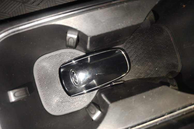 Used Chery Tiggo 8 PRO 2024 Champion Edition 390T Four-Wheel Drive Peak Version 5 Seats Vehicle Key