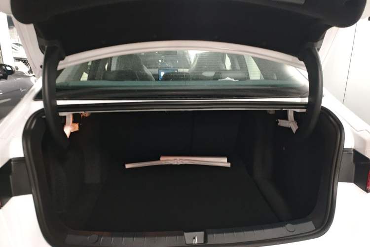 Used BYD Qin PLUS 2021 EV 400KM Leading Comfort Edition
