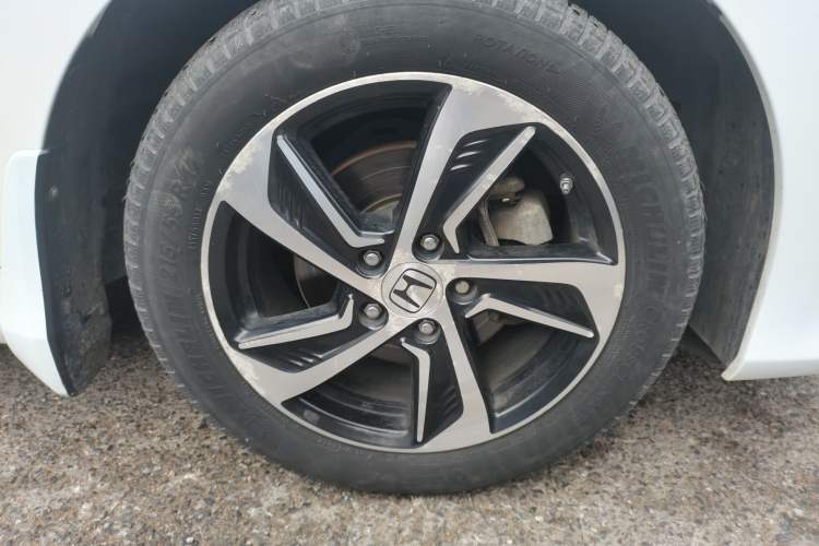 Used Honda Odyssey 2015 2.4L Supreme Edition
