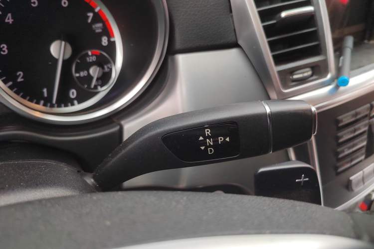 Used Mercedes-Benz M-Class 2012 ML 300