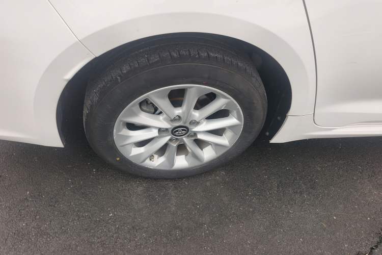 Used Toyota Corolla 2021 Dual-Motor 1.8L E-CVT Elite Edition
