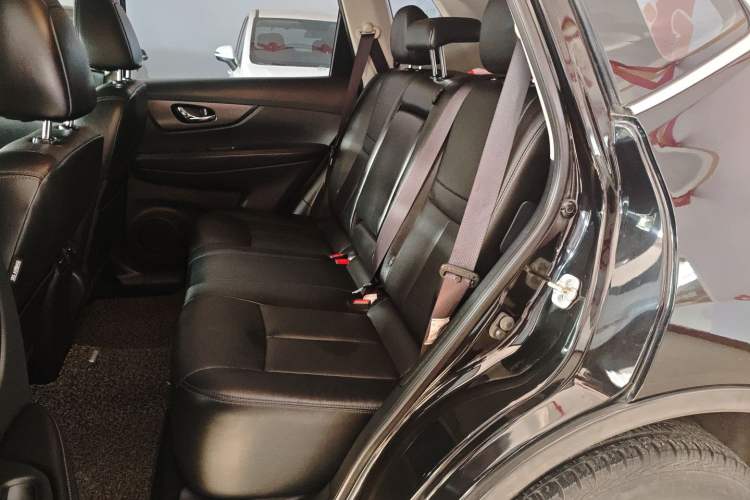 Used Nissan X-Trail 2014 2.0L CVT Comfort Edition 2WD
